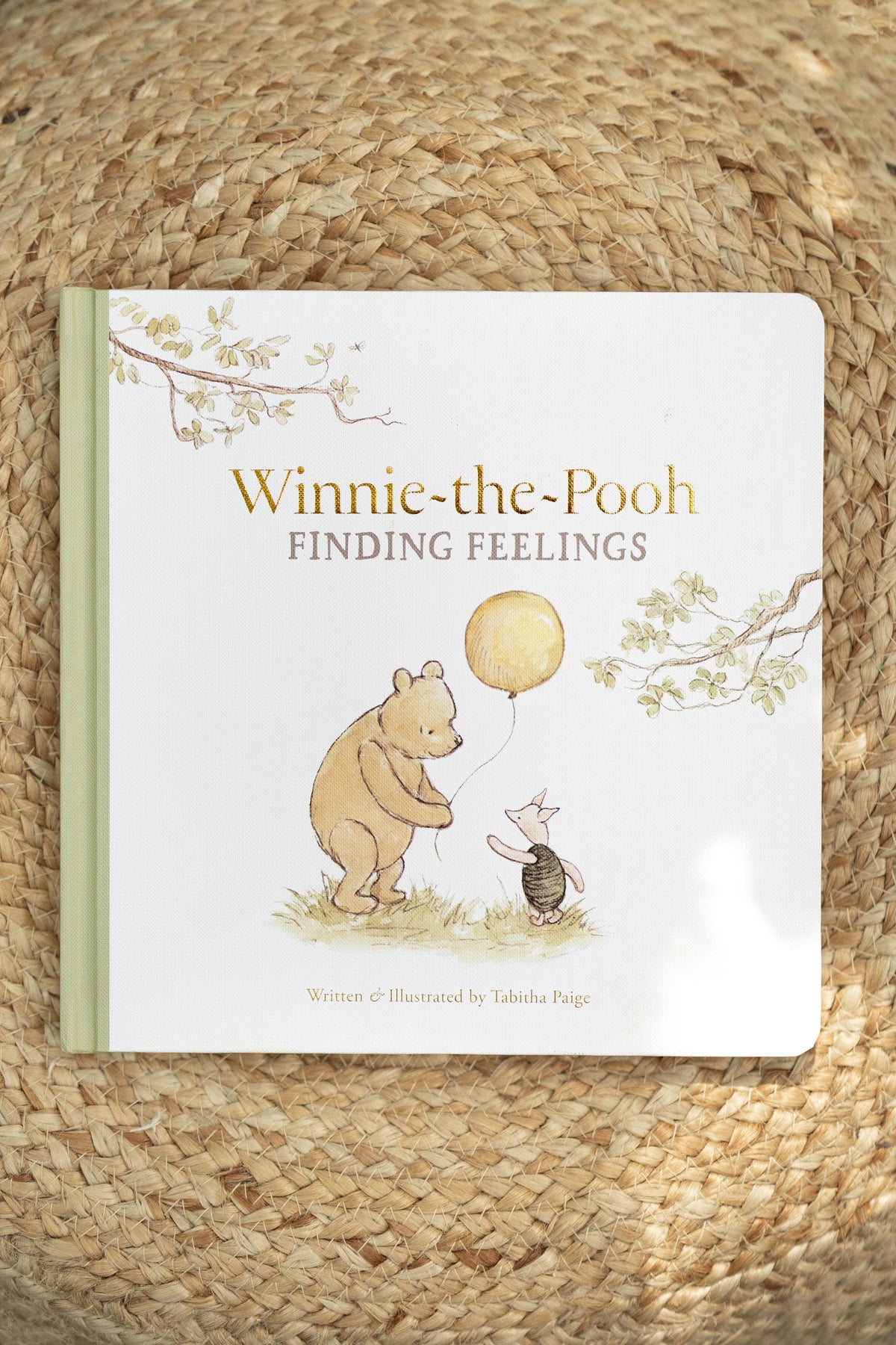 Winnie-the-Pooh: Finding Feelings Board Book