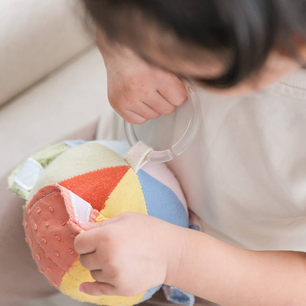 Peek & Peel Busy Ball