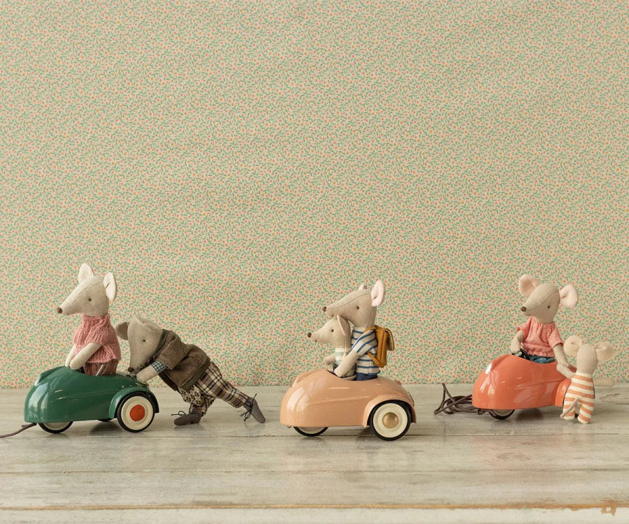 Dark Green Mouse Car