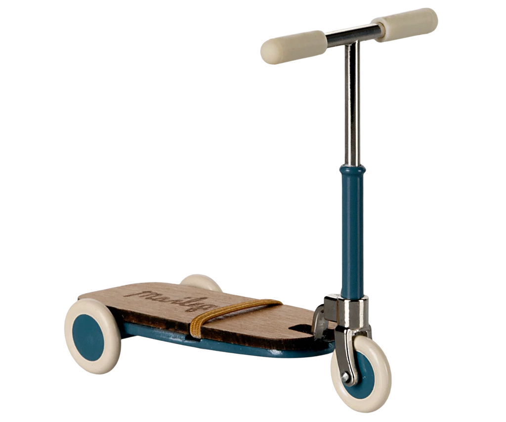 Blue Mouse Kick Board