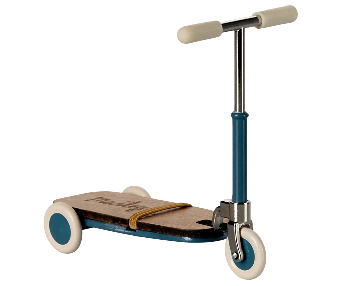 Blue Mouse Kick Board