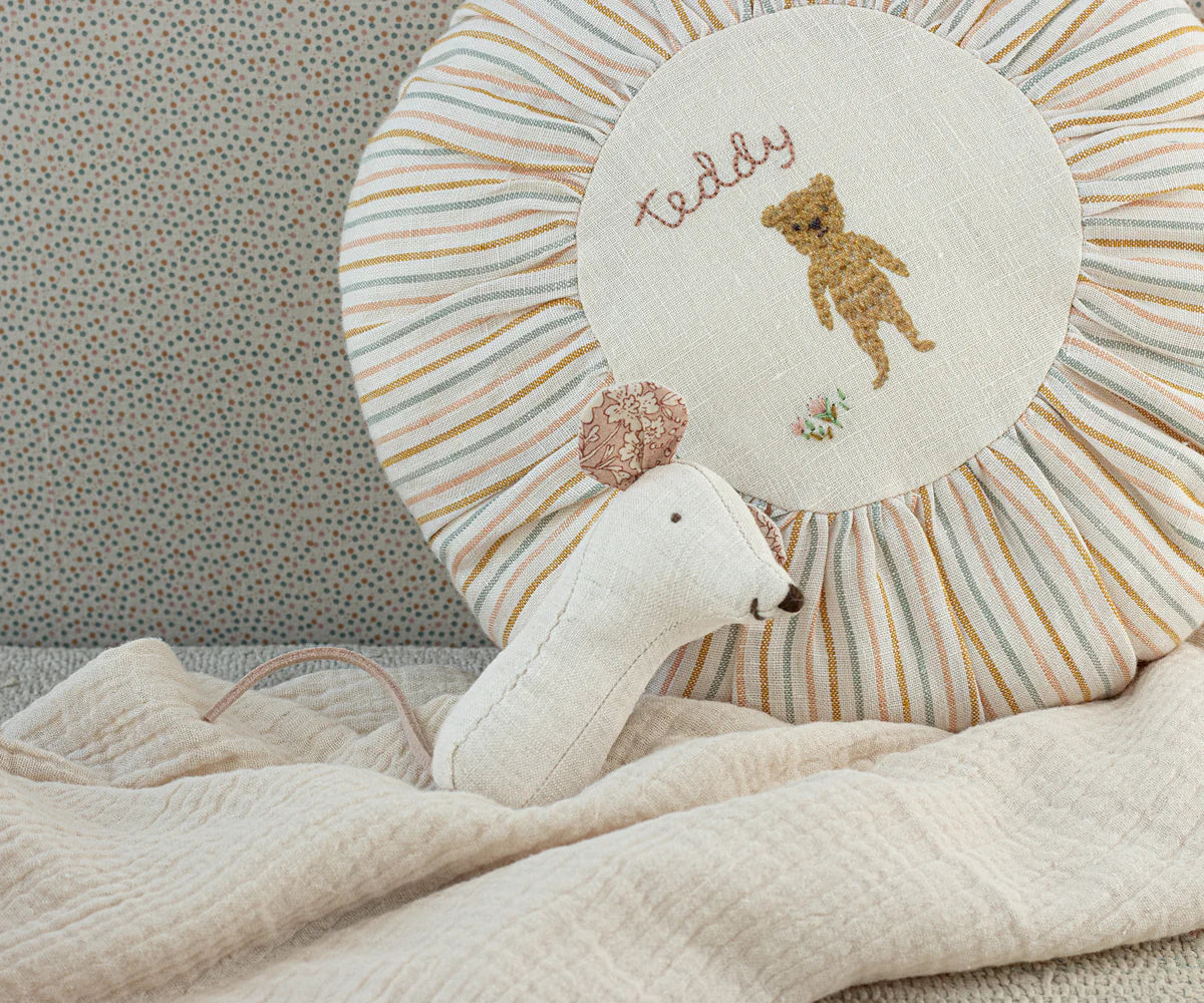 Natural Mouse Lullaby Friend Rattles
