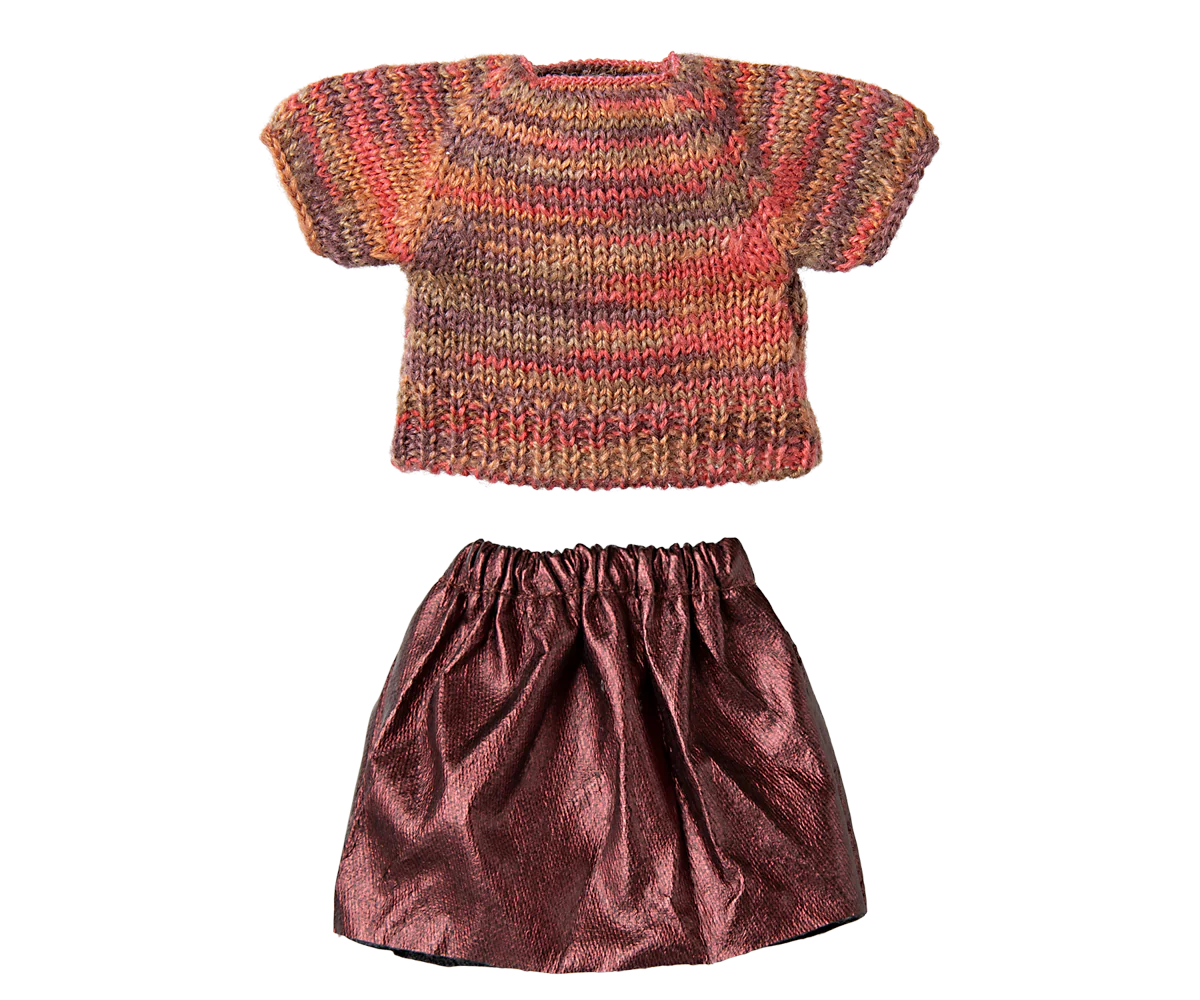 Mum Mouse Skirt and Knitted Blouse