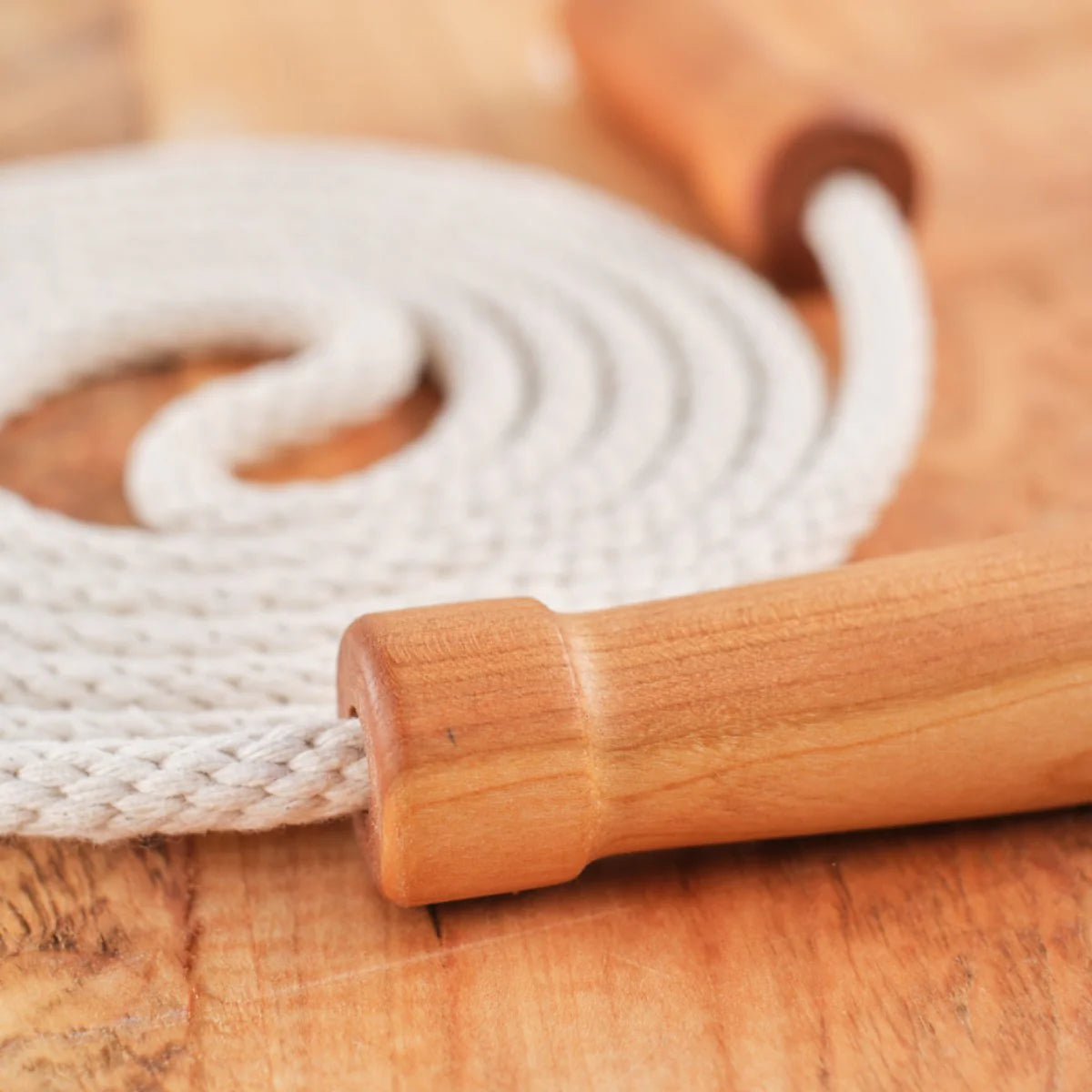 Natural Jump Rope with Wooden Handles (8 ft)