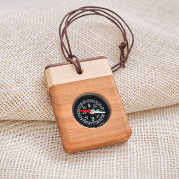 Directional Wood Pocket Fluid-Filled Compass