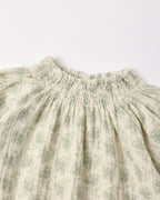 Green Iris Quincy Set