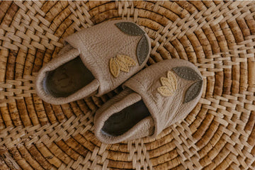 Barley Tulip Moccasins