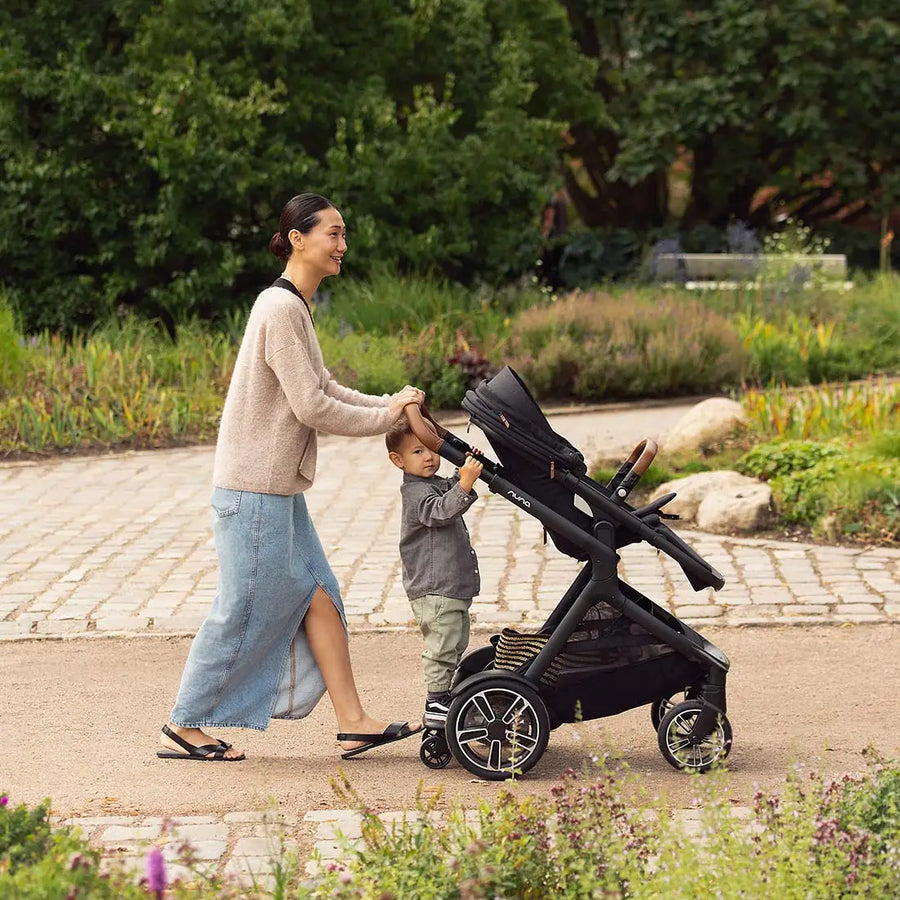 Pipa urbn + Demi Next™ Travel System