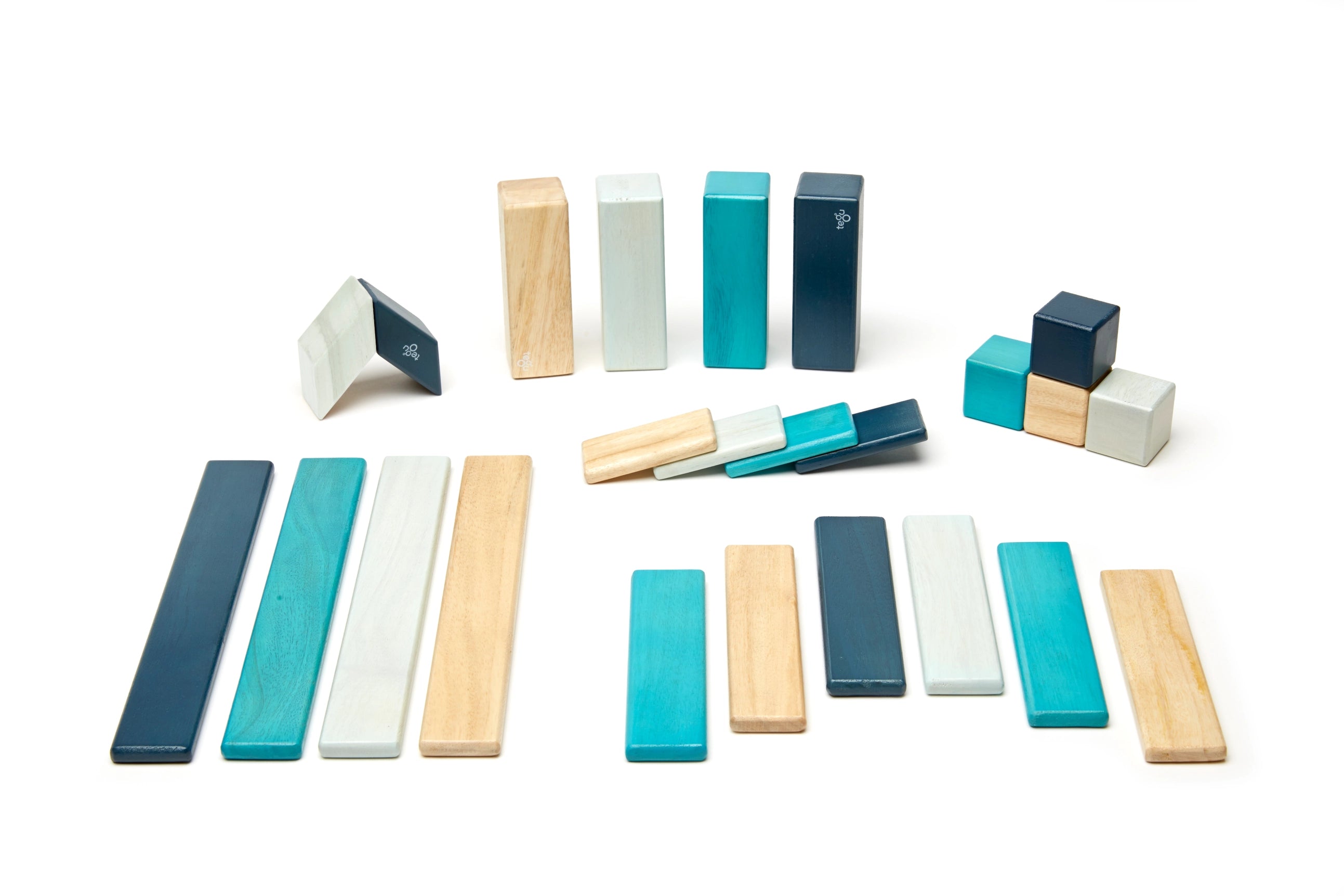 24 Piece Magnetic Wooden Block Set - Blues