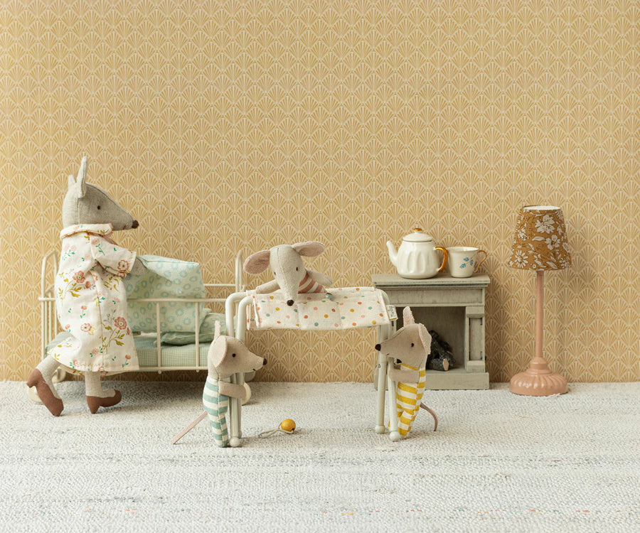 Off White Baby Mouse Nursery Table