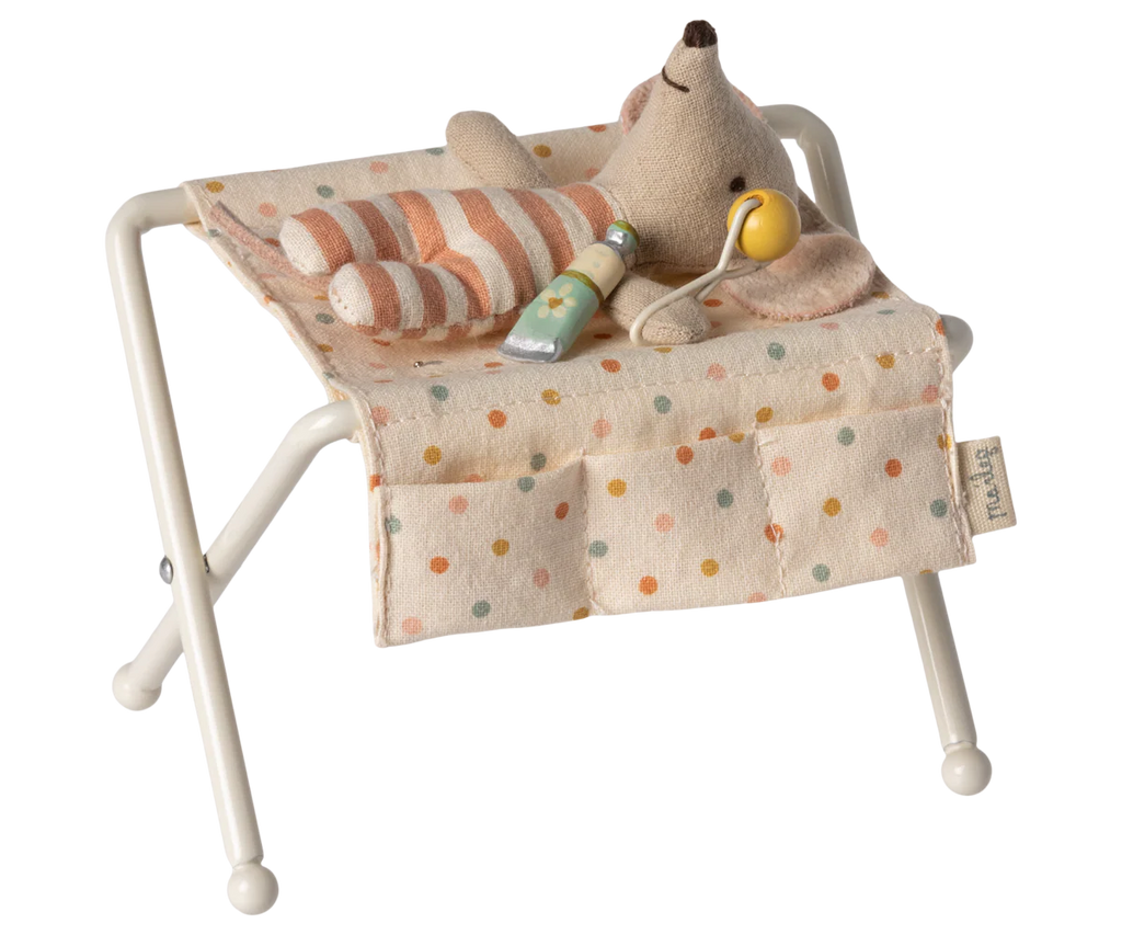 Off White Baby Mouse Nursery Table
