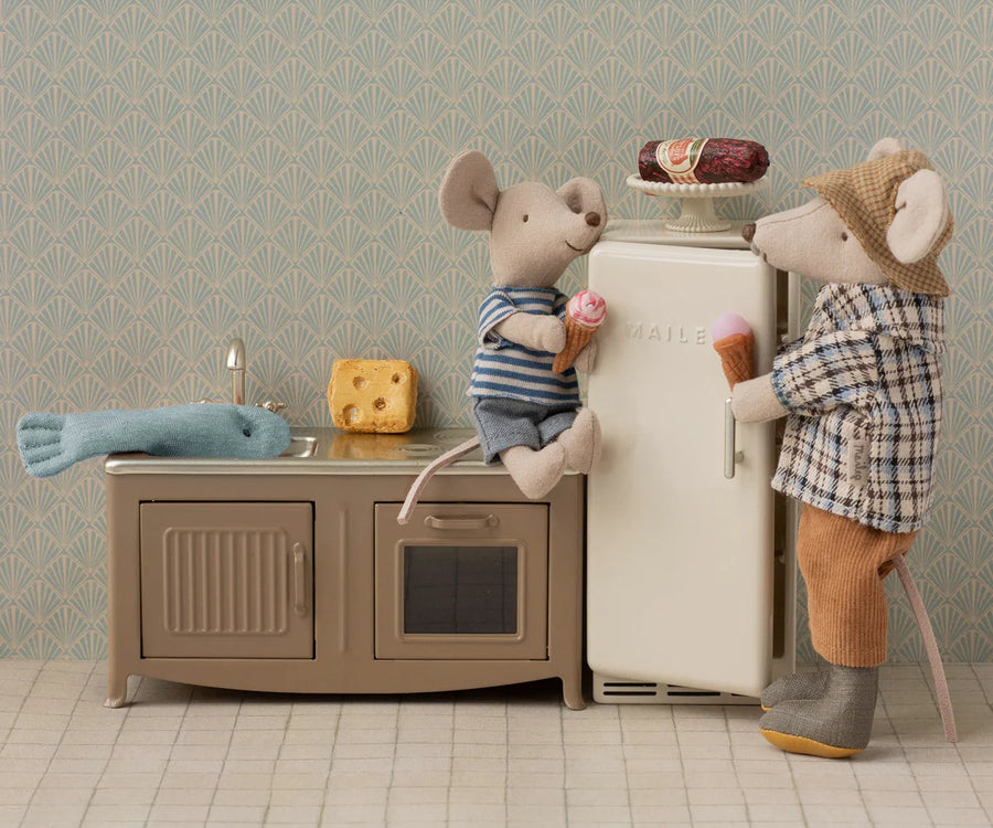 Off White Mouse Fridge