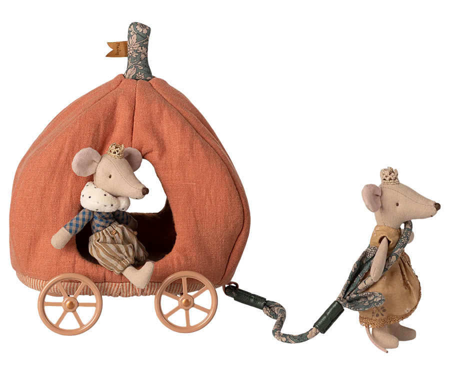 Mouse Pumpkin Carriage
