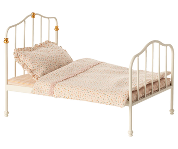 Off White Vintage Mouse Bed