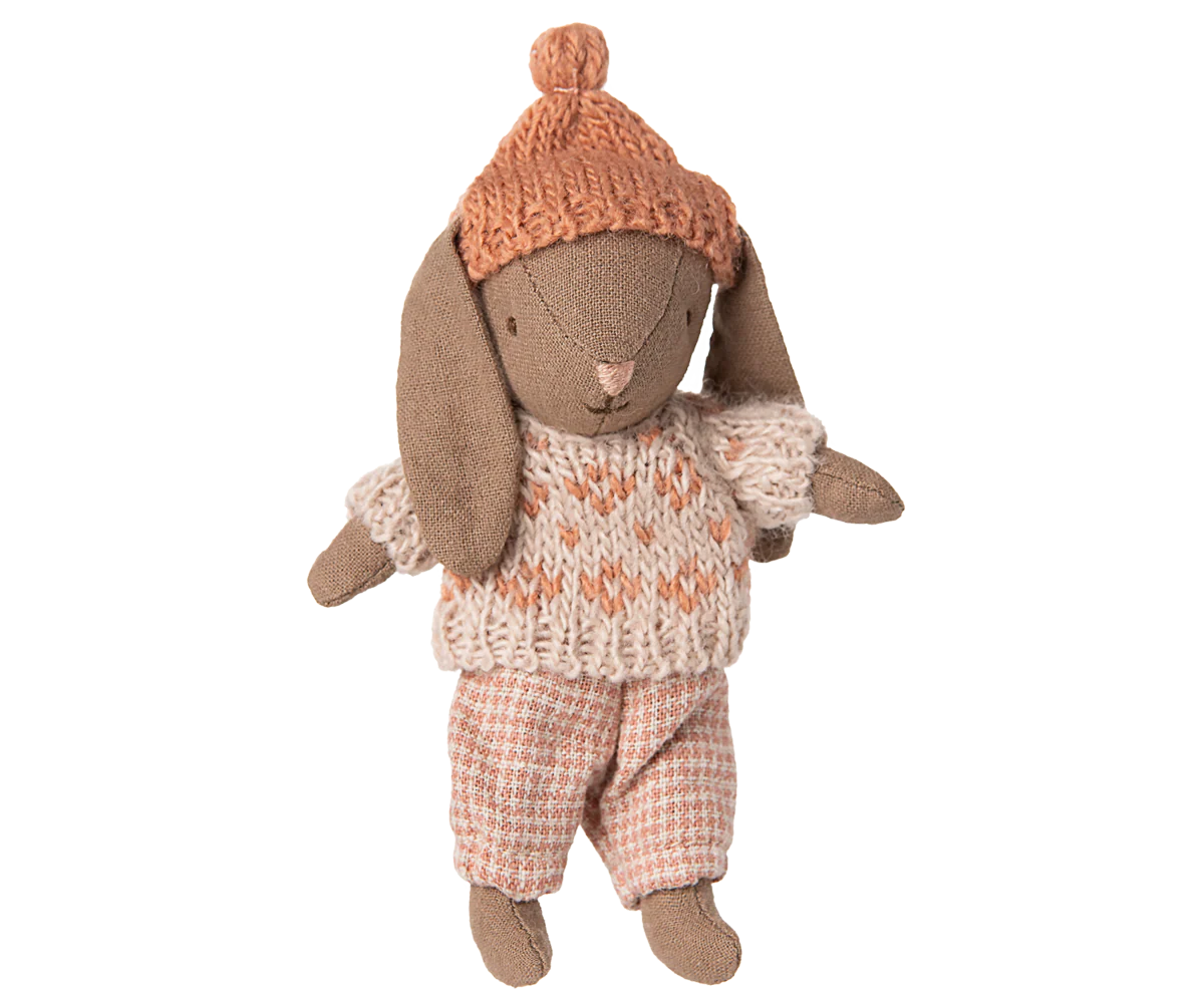 Brown Micro Winter Bunny - Rose
