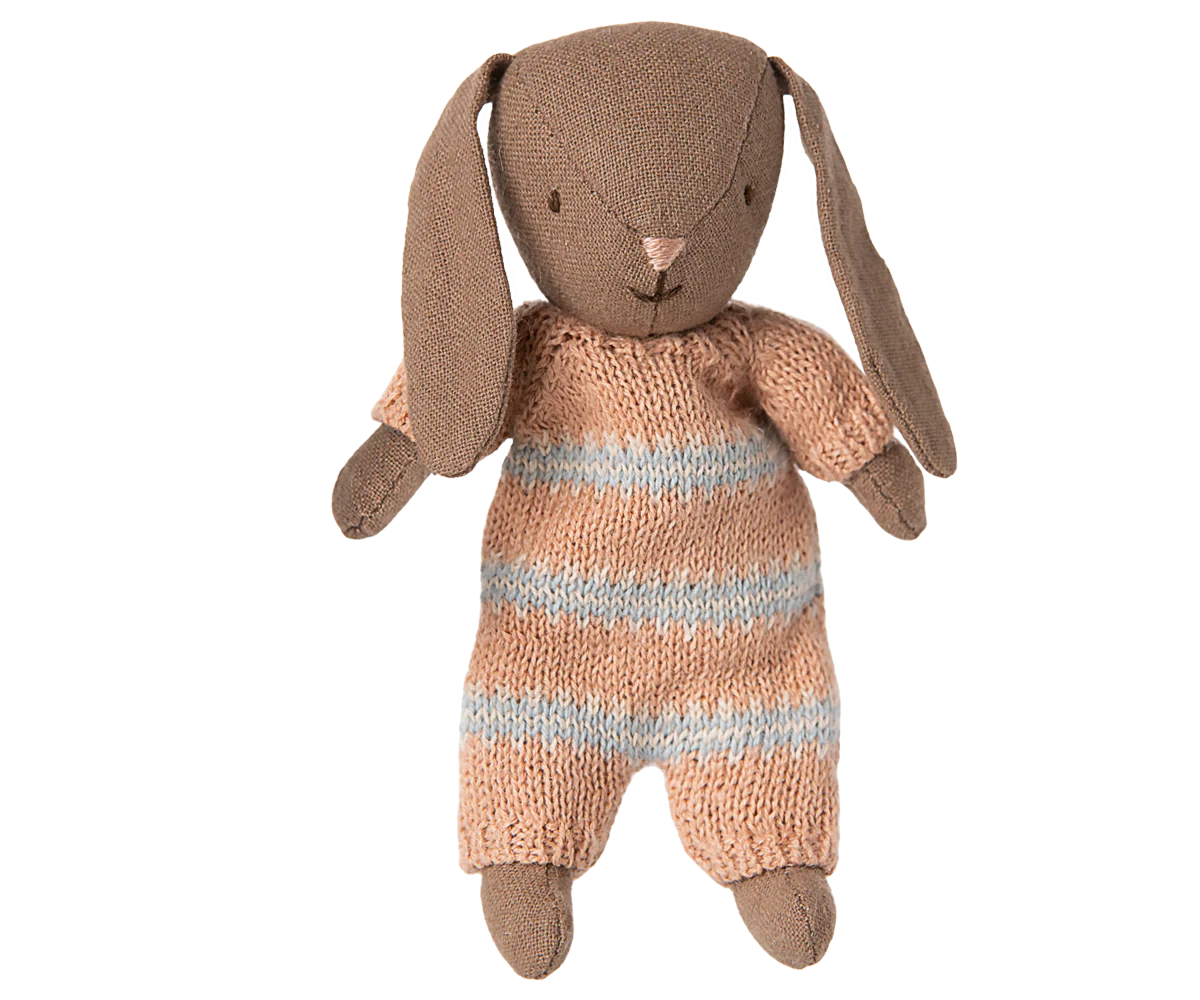 Brown Micro Bunny - Dusty Rose Knitted Suit