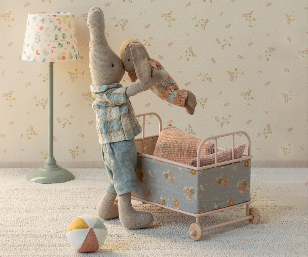 Brown Micro Bunny - Dusty Rose Knitted Suit