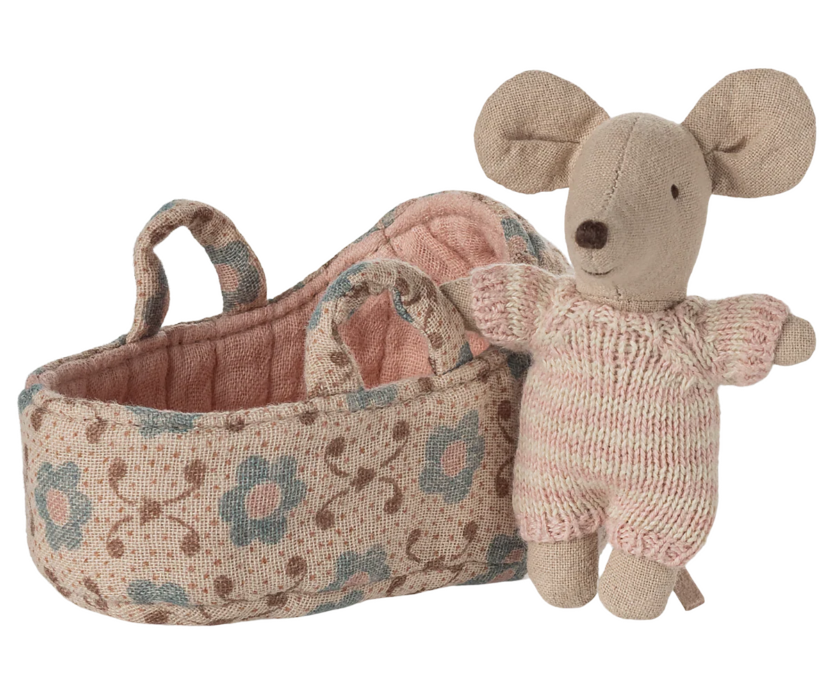 Rose Baby Mouse in Carrier