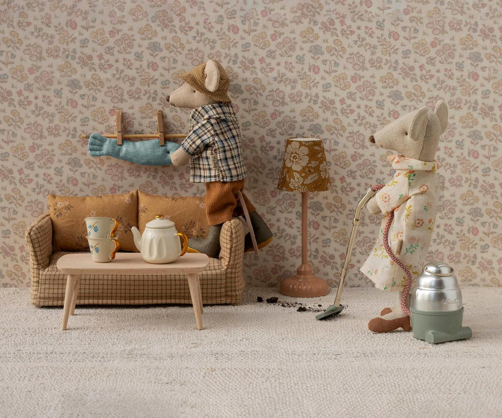 Granddad Mouse