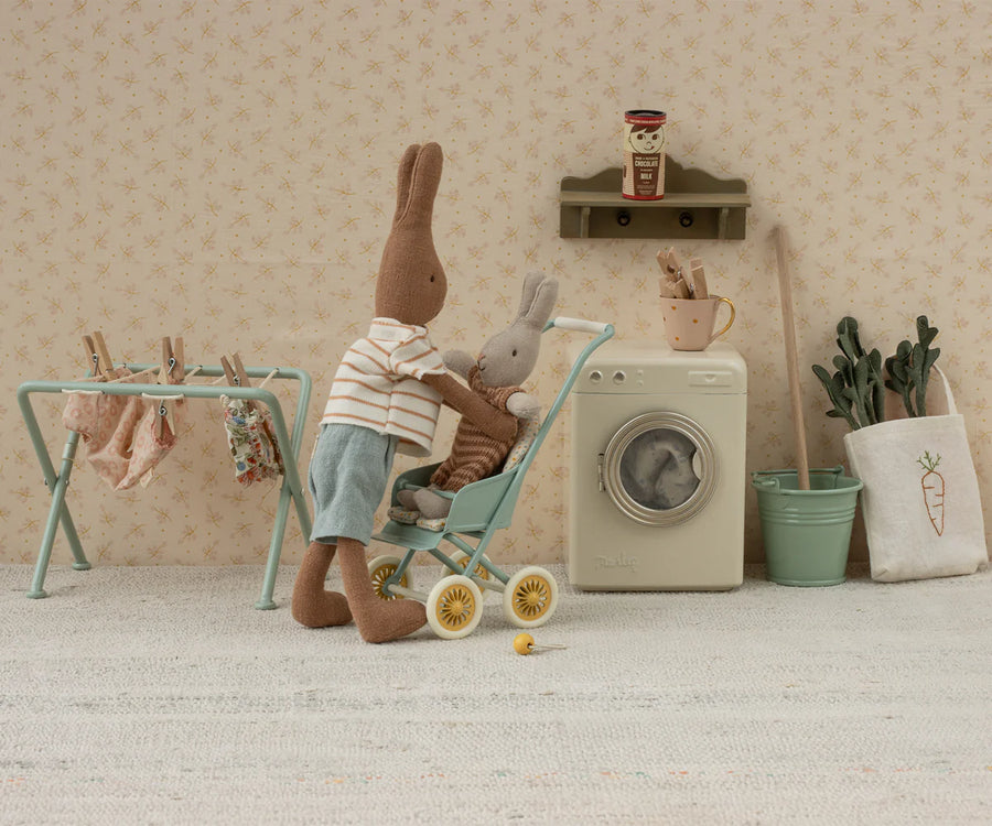 Miniature Washing Machine