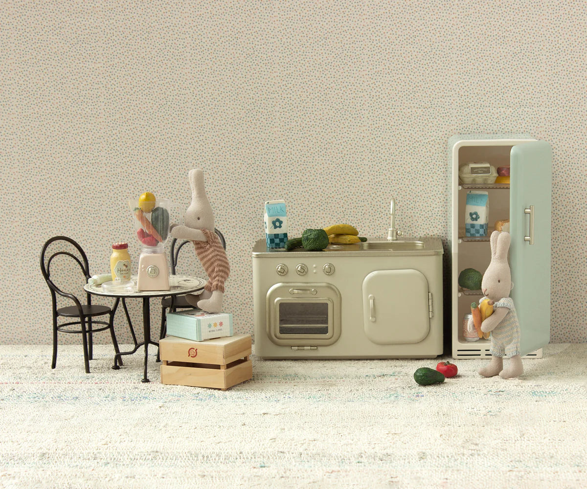 Miniature Dining Table Set (2 chairs)