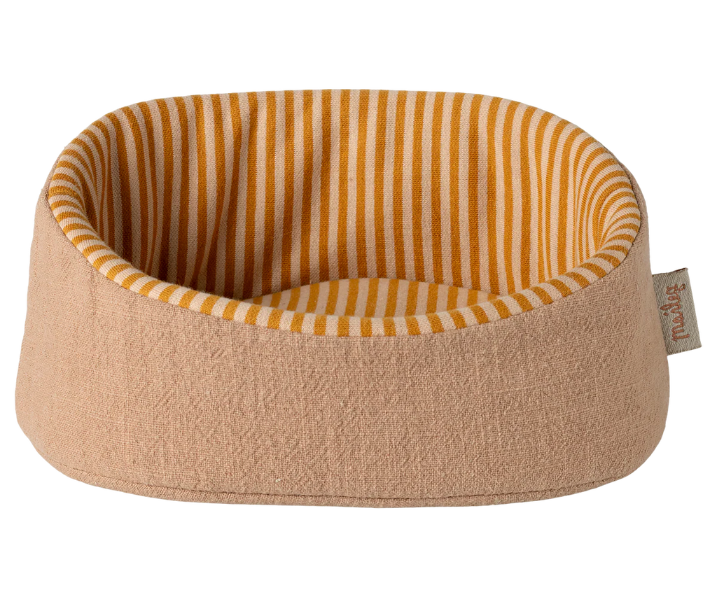 Powder Pet Basket