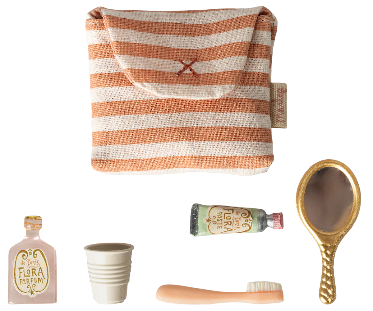 Coral Stripe Mouse Toothbrush Set