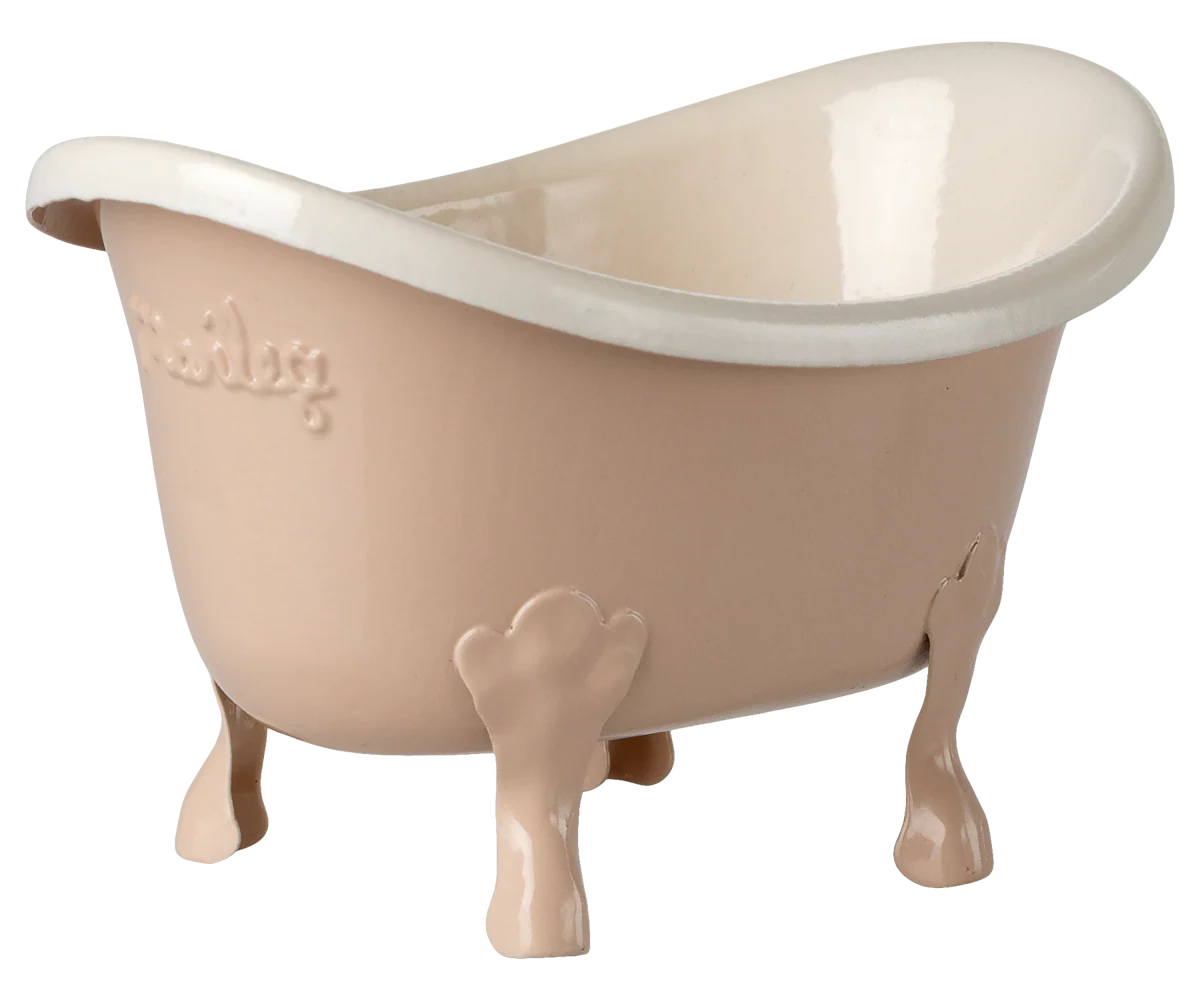 Rose Mouse Bathtub