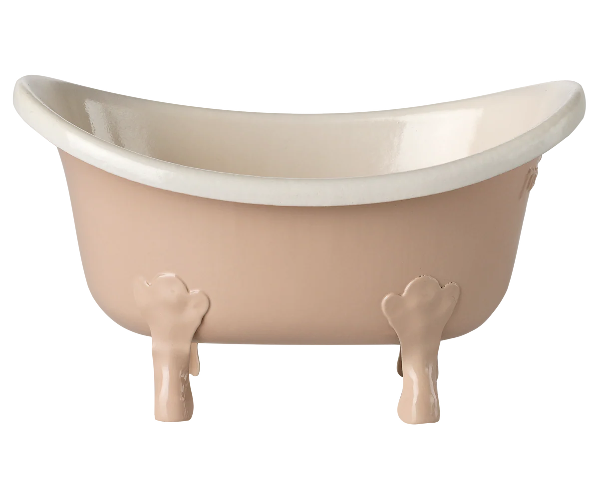 Rose Mouse Bathtub