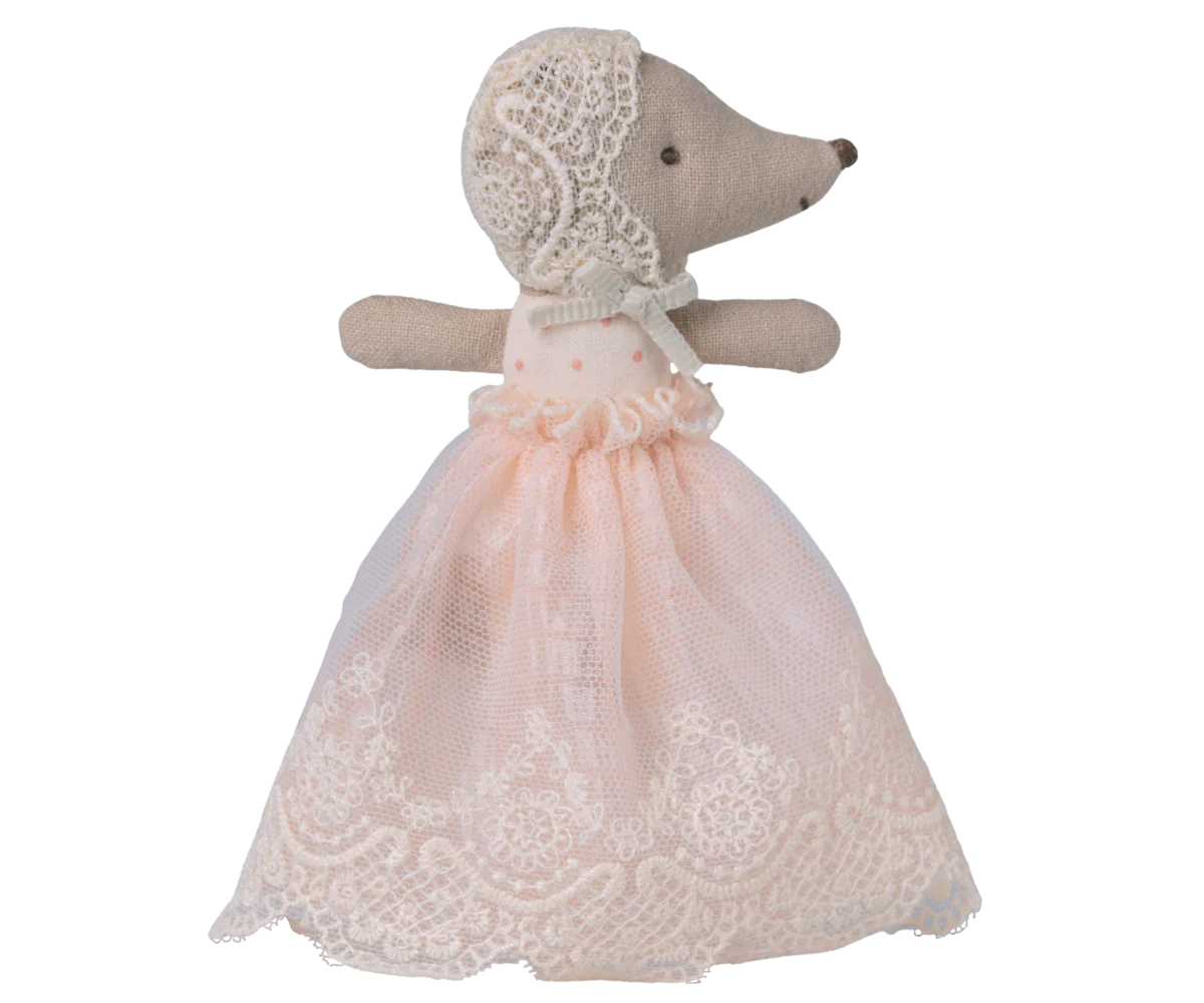 Powder Baby Mouse in Gown