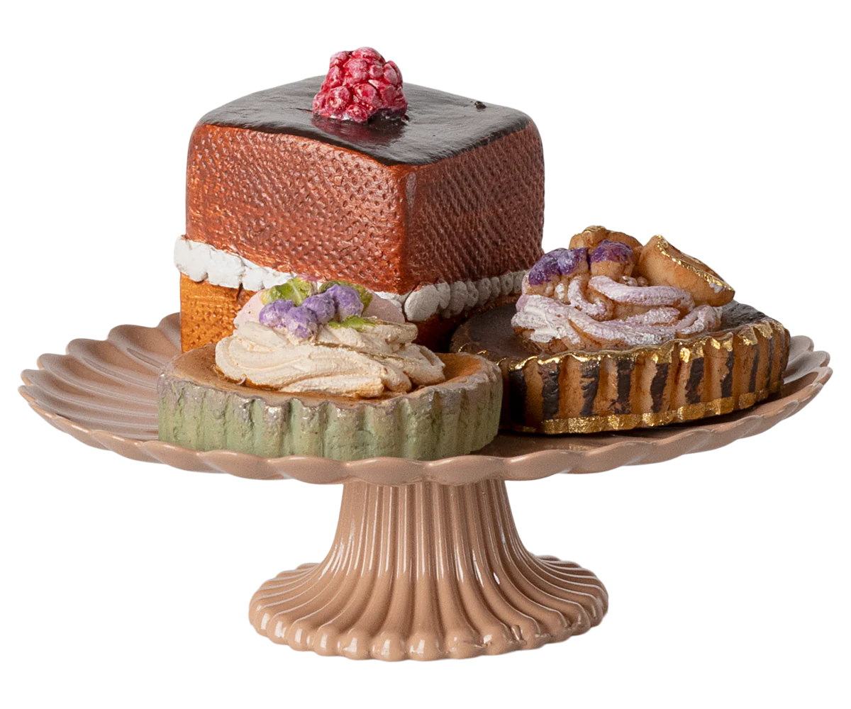 Mini Cakes and Cakestand