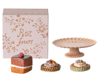 Mini Cakes and Cakestand