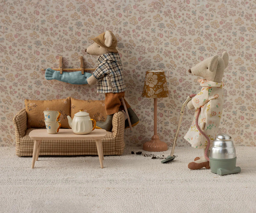 Mable Mouse Couch