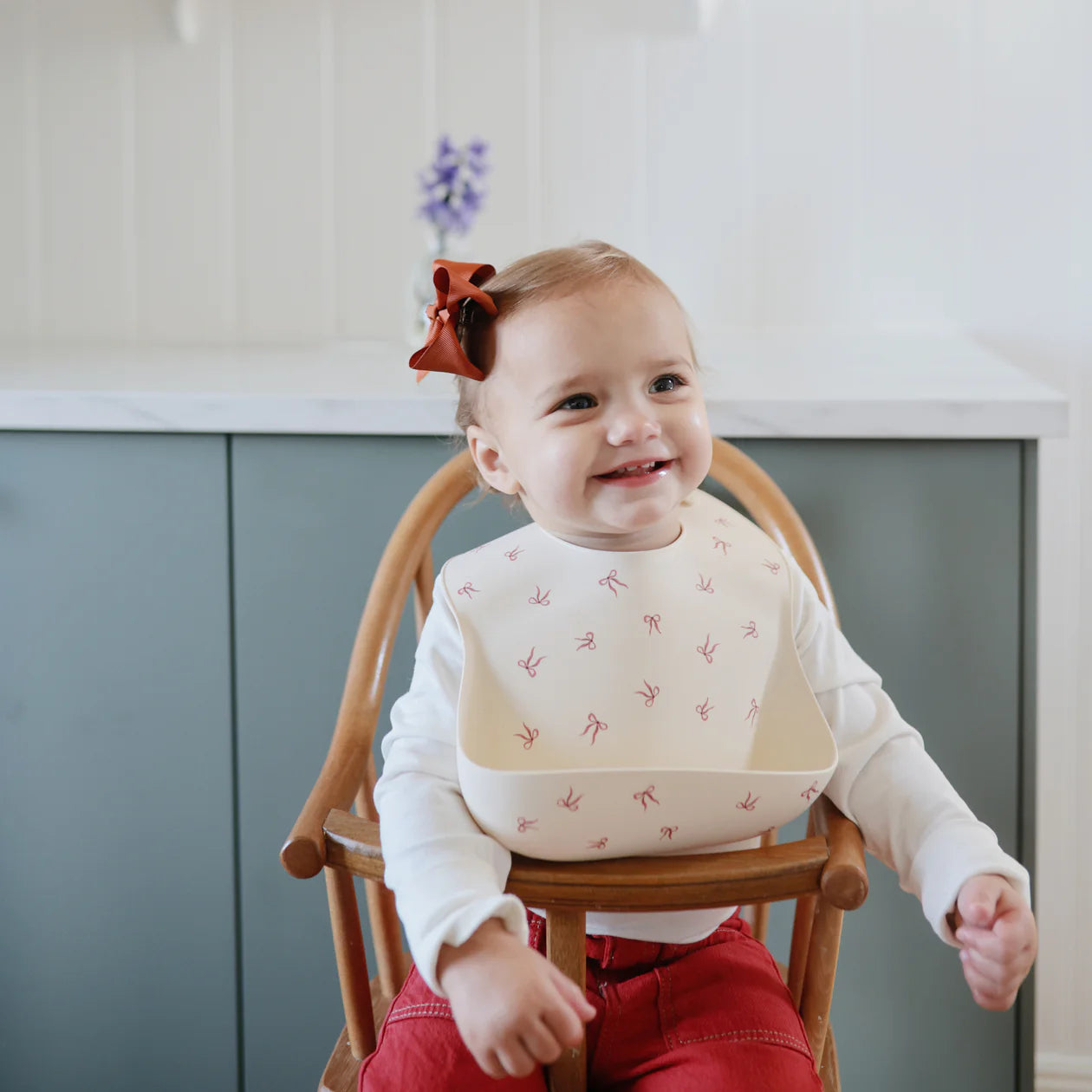 Silicone Baby Bib - Bows