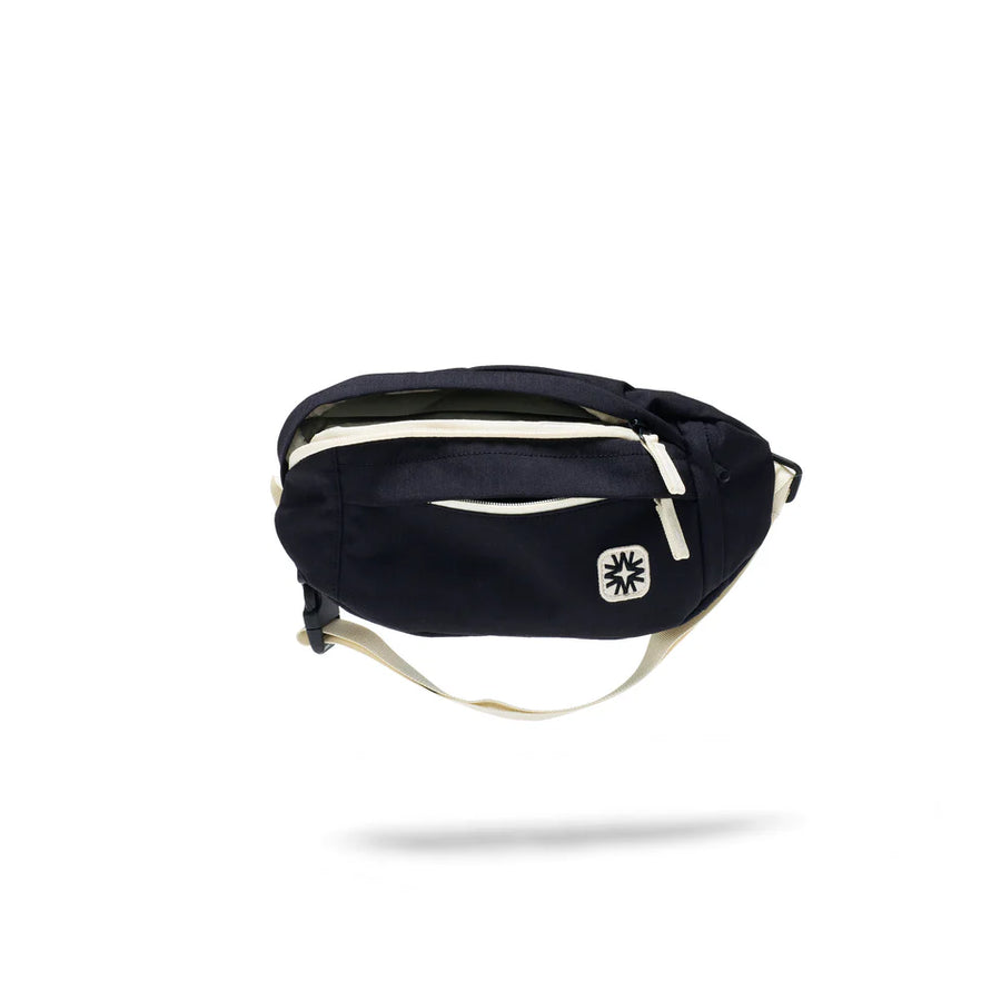 Louie Sling Bag