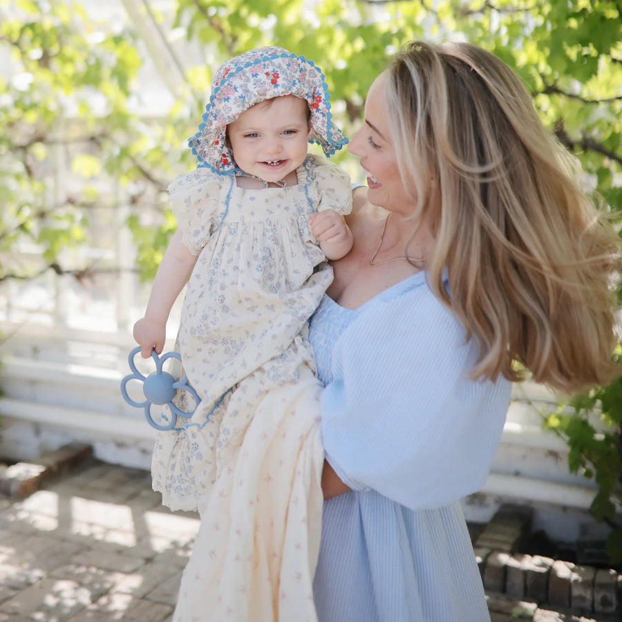 Organic Cotton Muslin Swaddle - Bows