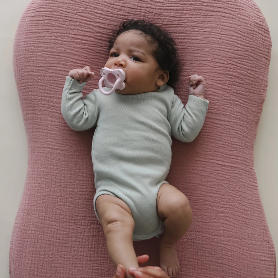 Organic Muslin Lounger Curve Cover - Gumdrop