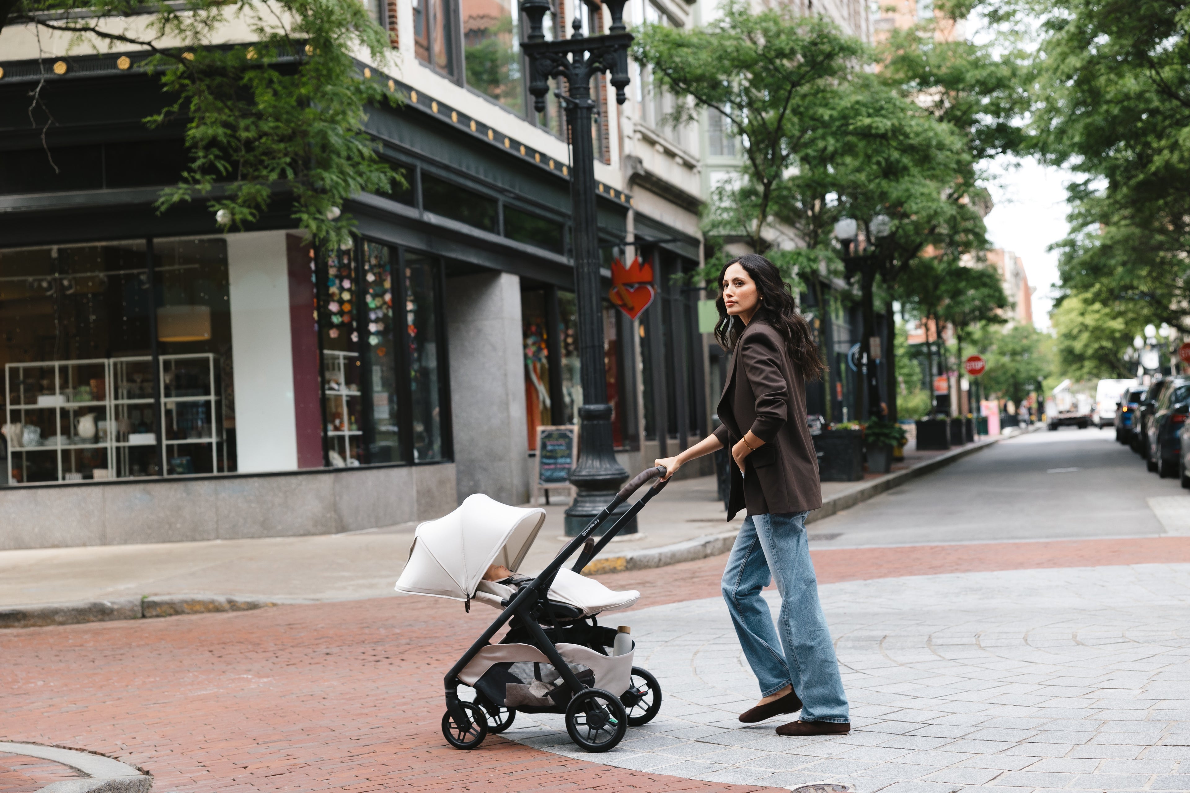 Kona Stroller [Available for Pre-Sale 8/2]