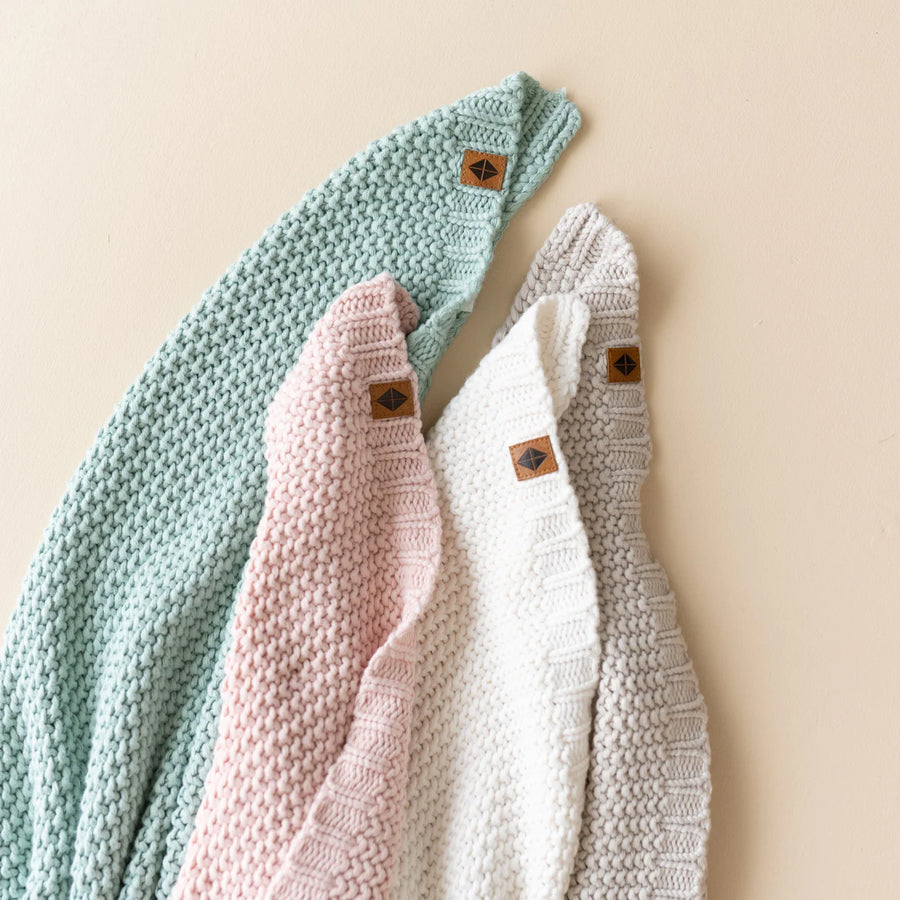 Oat Chunky Knit Baby Blanket