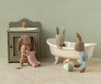 Miniature Bathtub