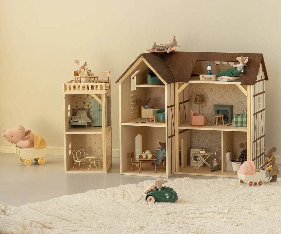 Wallpaper - Mouse Hole Farmhouse