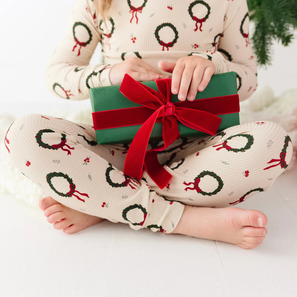Christmas Wreaths Ribbed Two-Piece Set