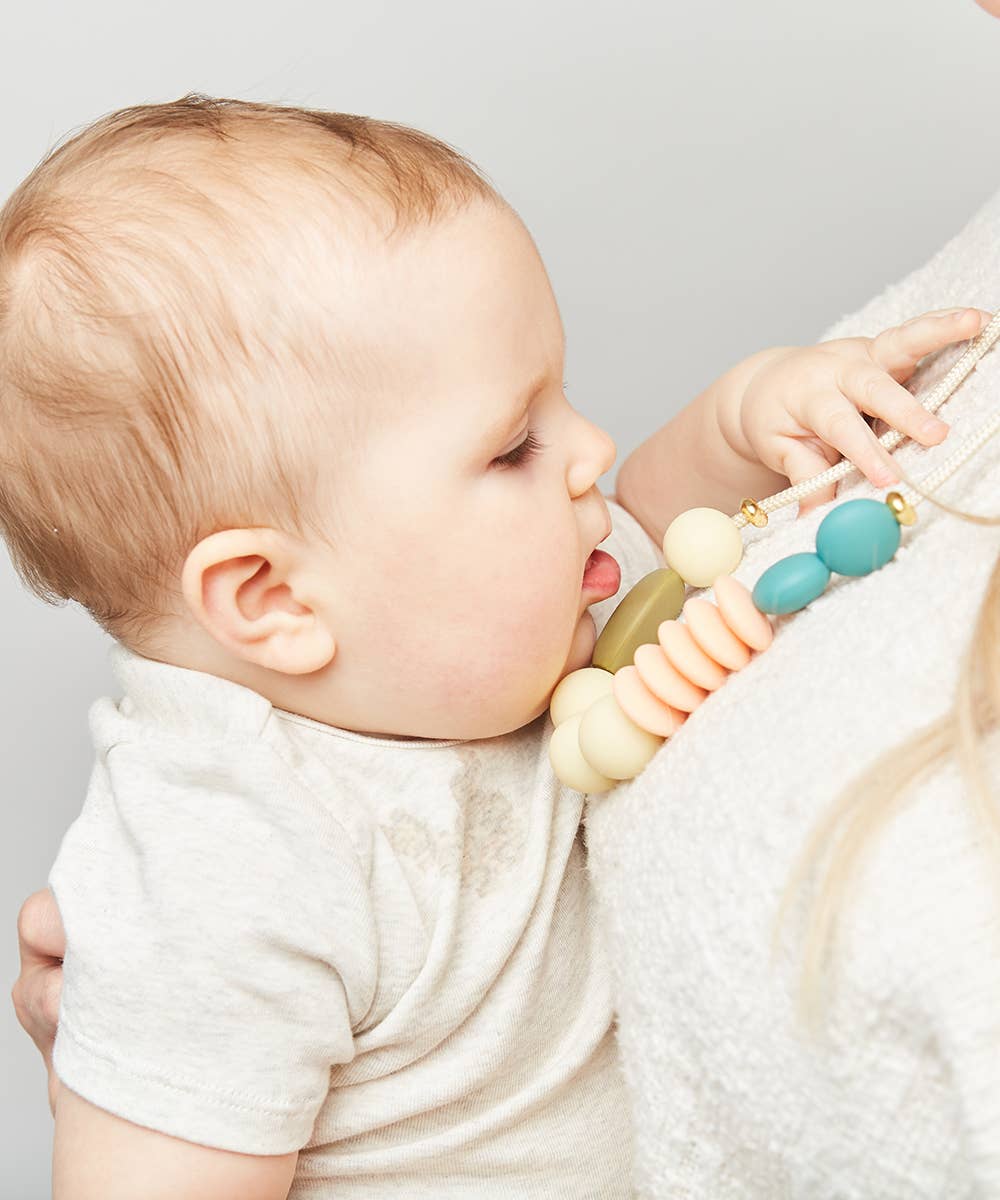 Dewdrop Signature Teething Necklace