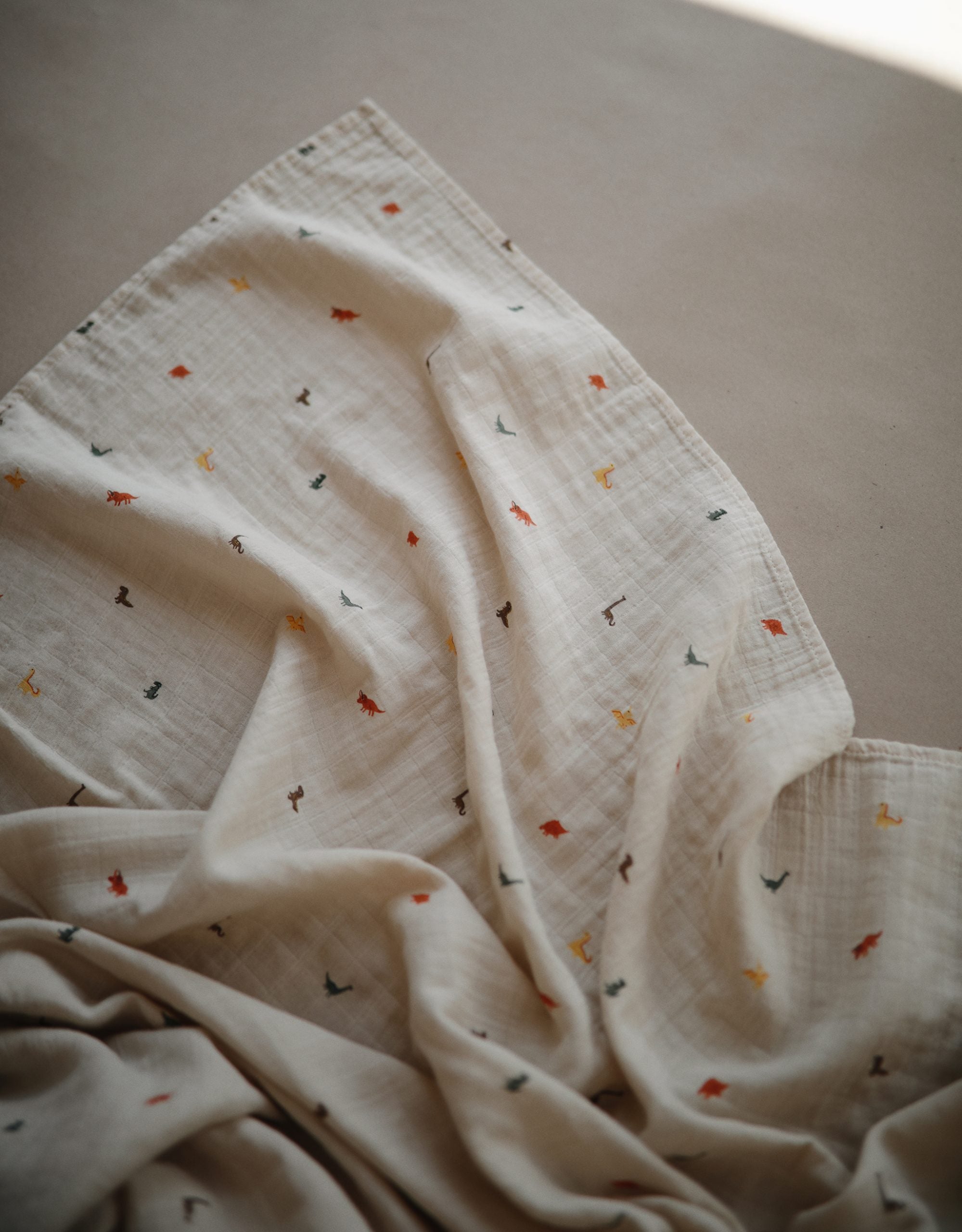 Organic Cotton Muslin Swaddle - Dinosaurs