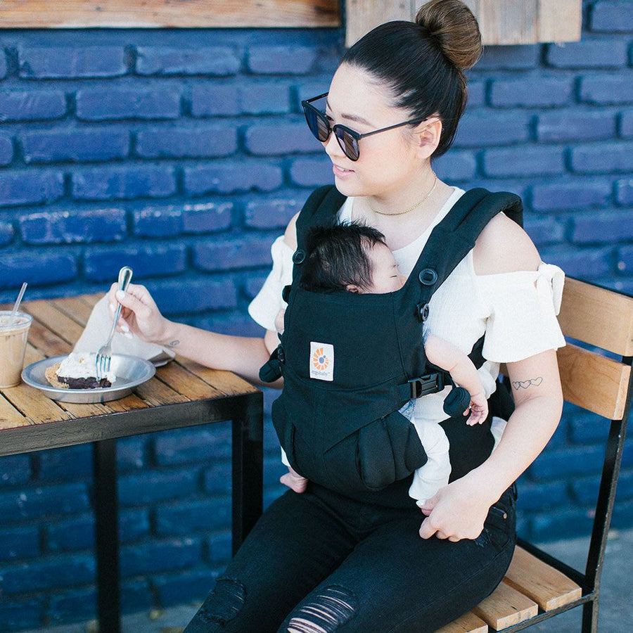 Pure Black Omni 360 Baby Carrier