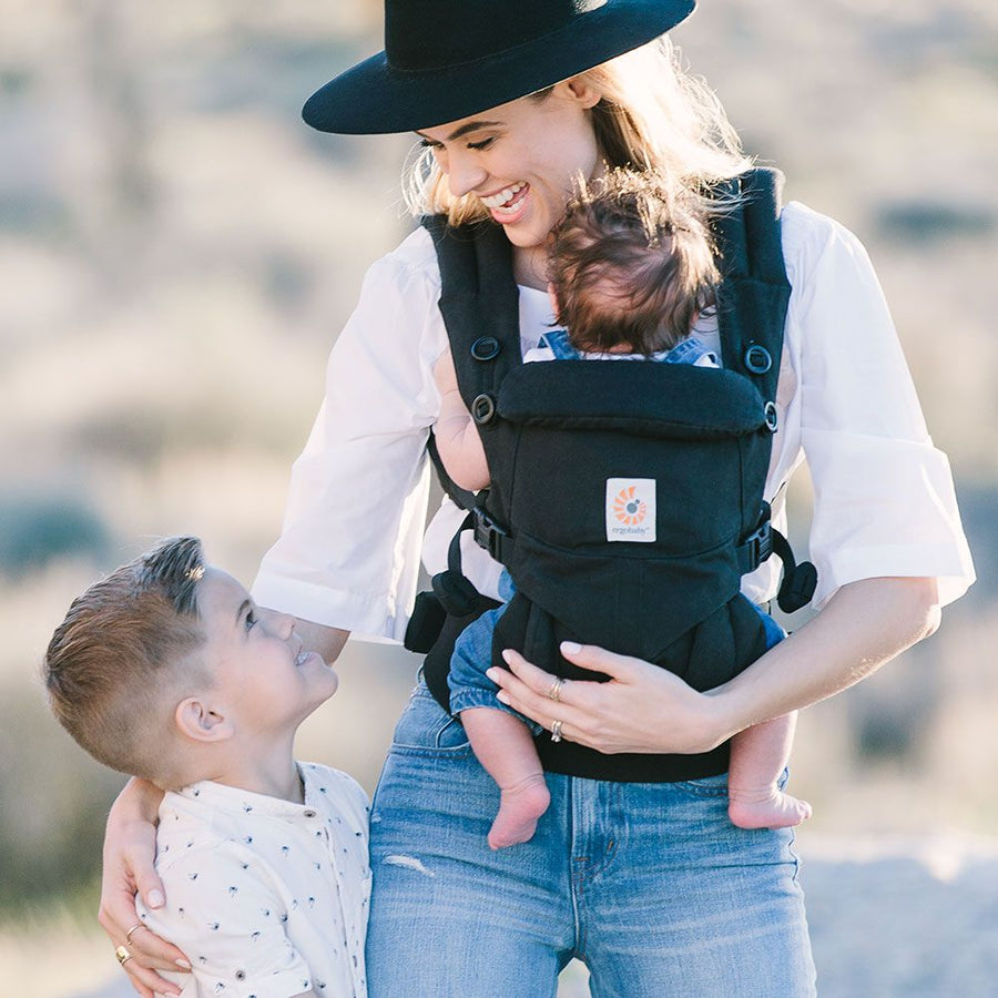 Pure Black Omni 360 Baby Carrier